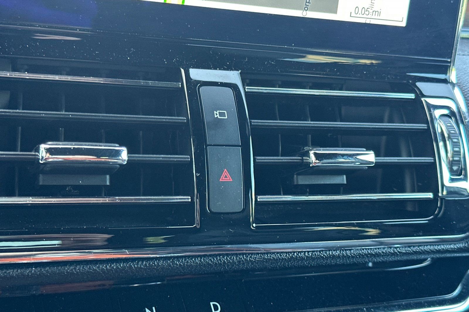 Used 2019 Lincoln Navigator L Reserve image 29