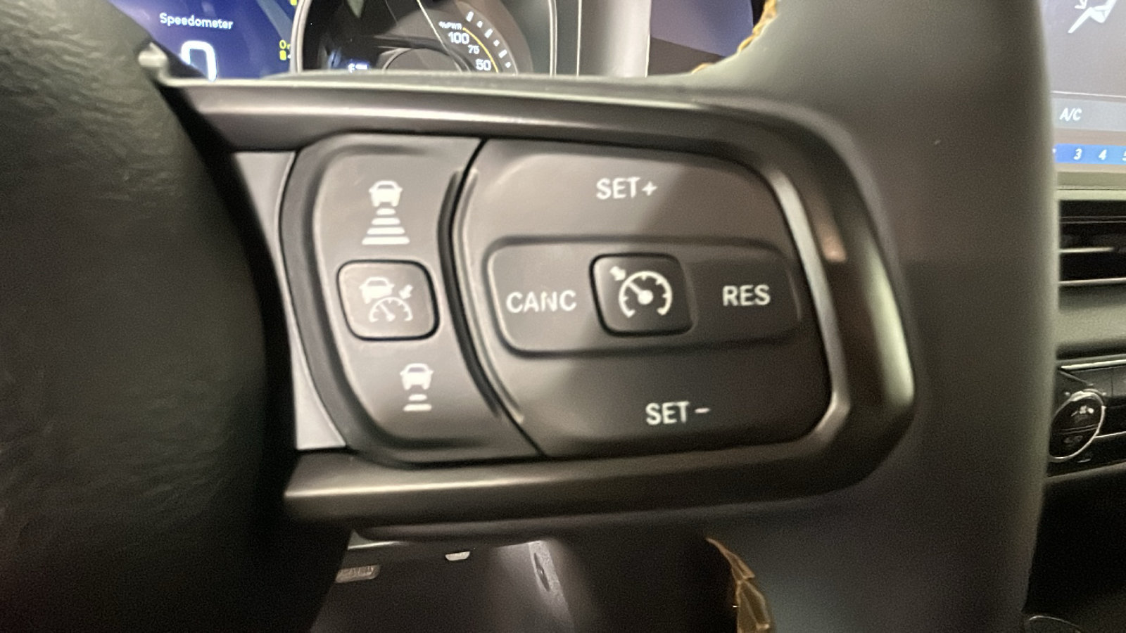 Used 2024 Jeep Wrangler Unlimited w/ Technology Group AWD/4WD image 20