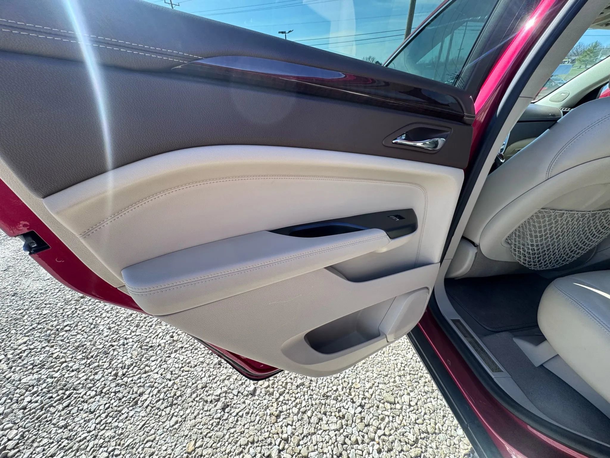 Used 2014 Cadillac SRX Luxury w/ Driver Awareness Package image 21