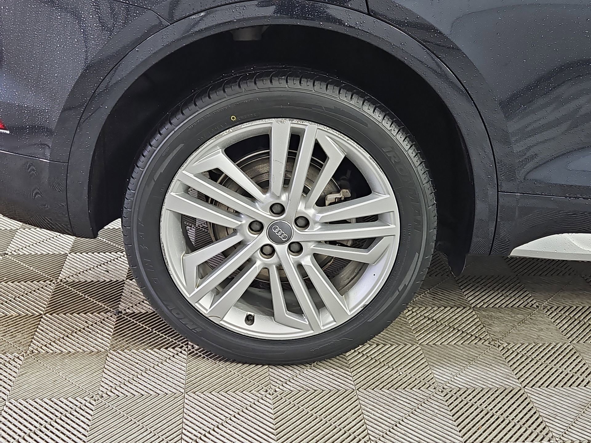 Used 2018 Audi Q5 2.0T Premium Plus w/ Premium Plus Package image 9