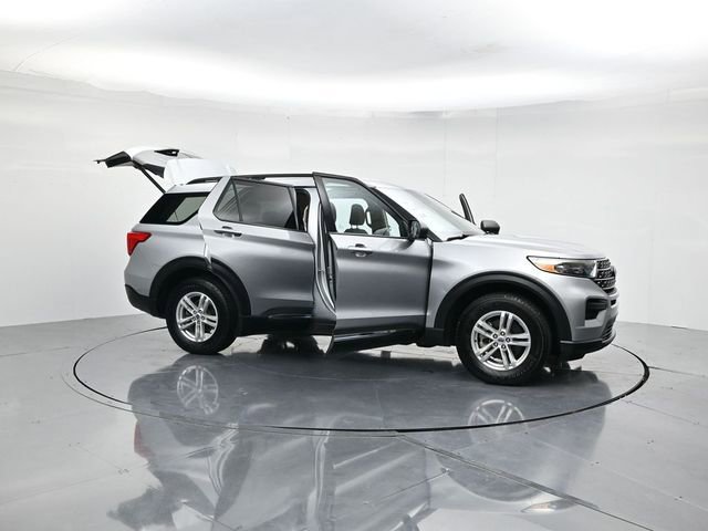 Used 2022 Ford Explorer XLT image 51