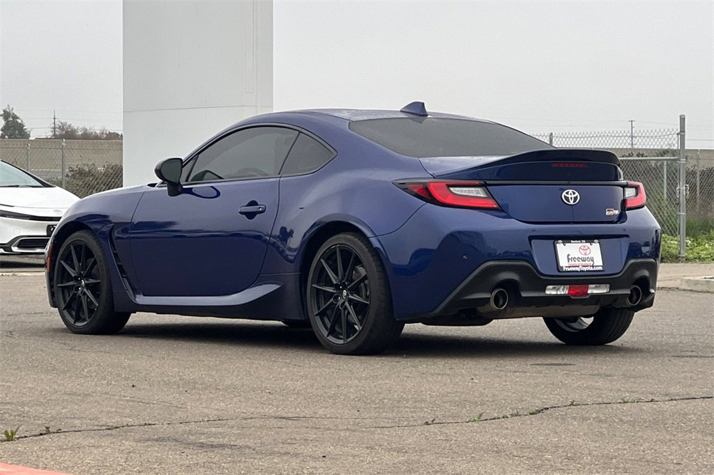Certified 2023 Toyota GR86 Premium image 7