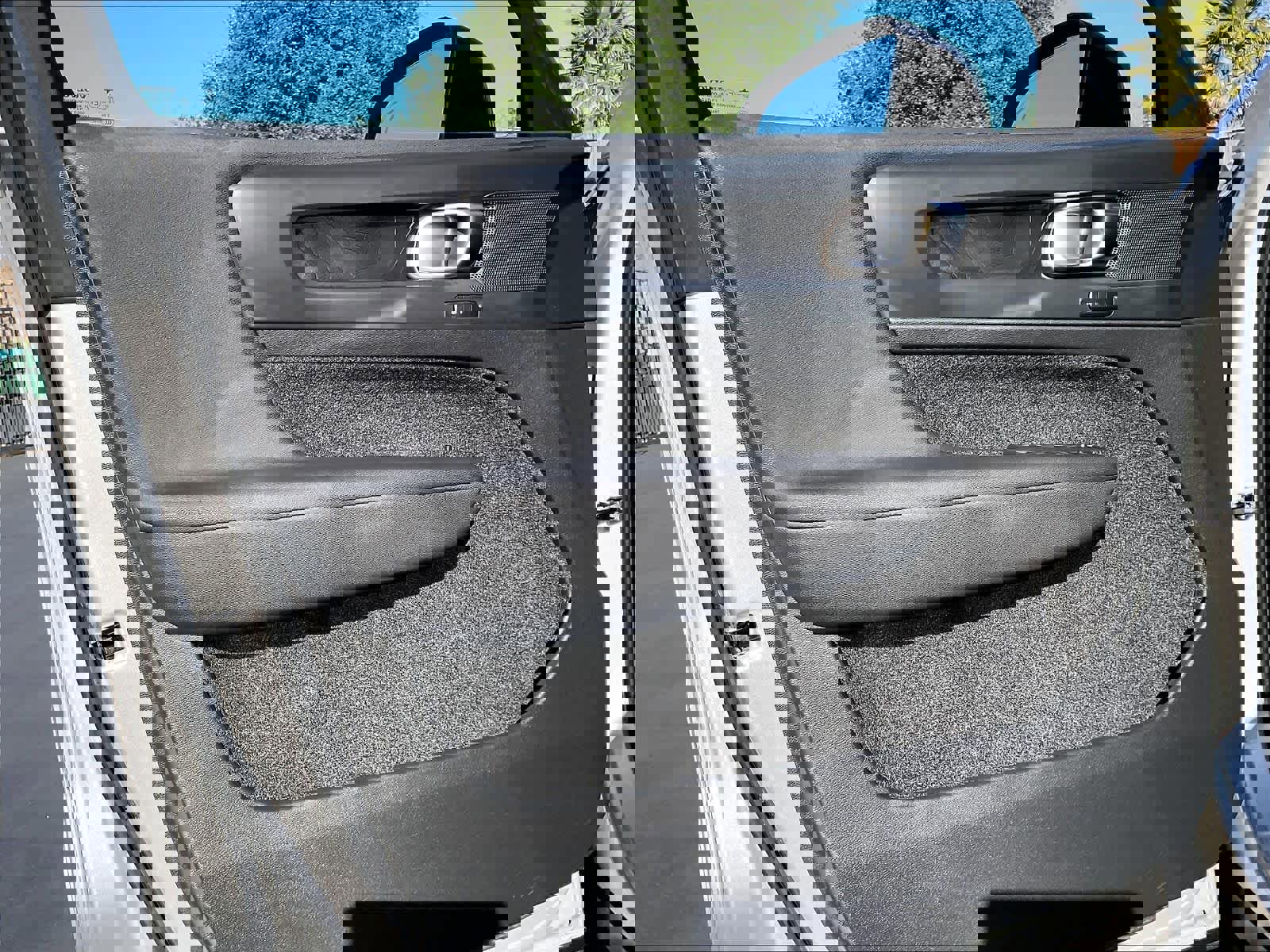 Used 2023 Volvo XC40 Recharge Plus image 26