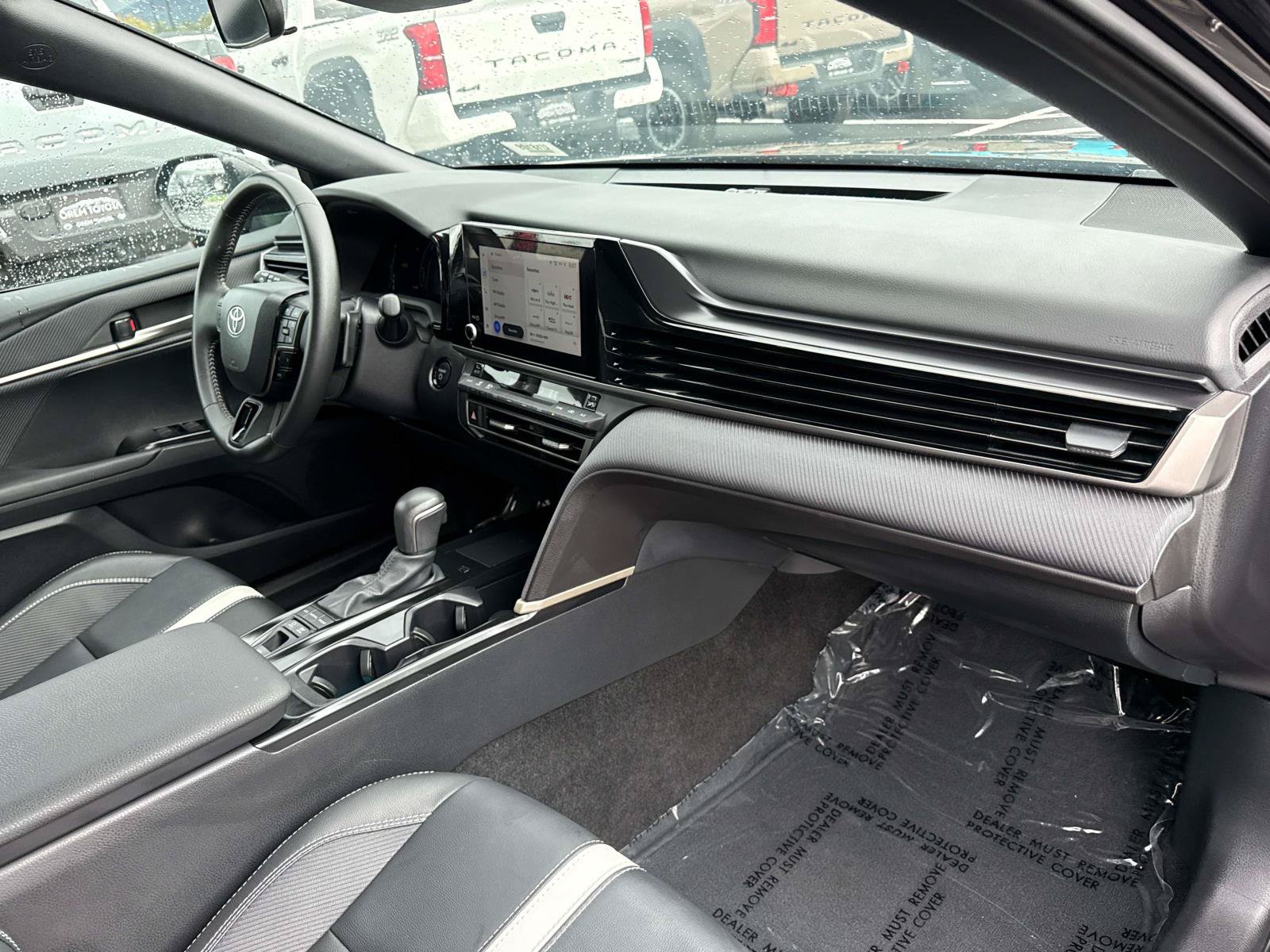 Used 2026 Toyota Camry SE FWD image 18