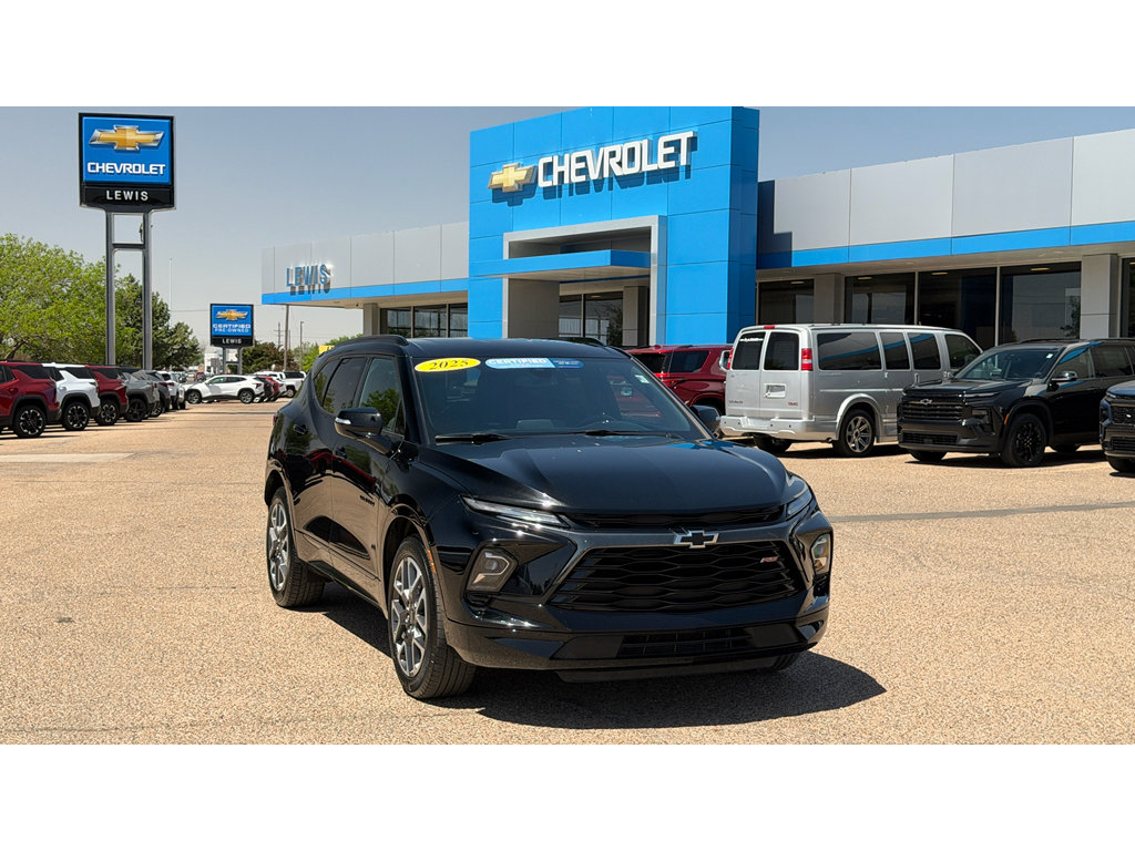 Certified 2025 Chevrolet Blazer RS FWD image 2