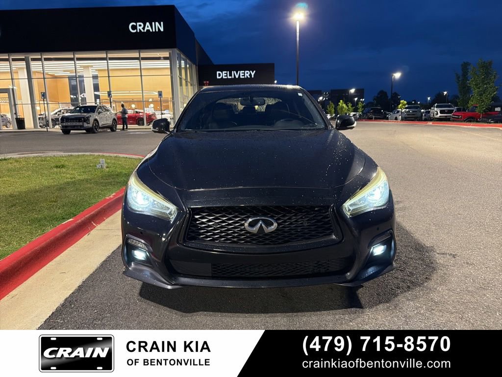 Used 2018 INFINITI Q50 Red Sport 400 w/ Sensory Package (Sport) RWD image 3