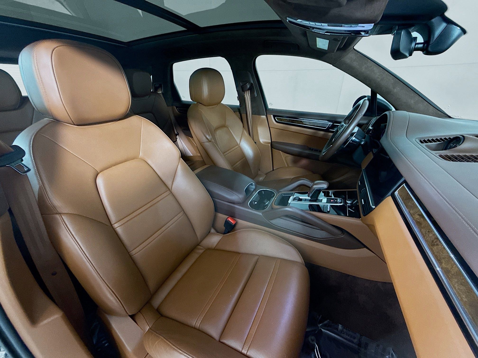 Certified 2021 Porsche Cayenne GTS image 31