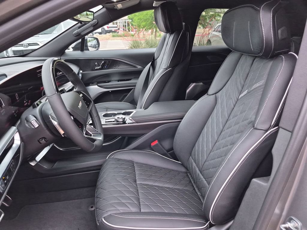 New 2026 Cadillac Lyriq V image 18