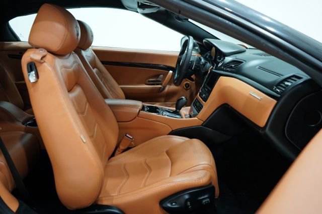 Used 2016 Maserati GranTurismo Convertible RWD image 32