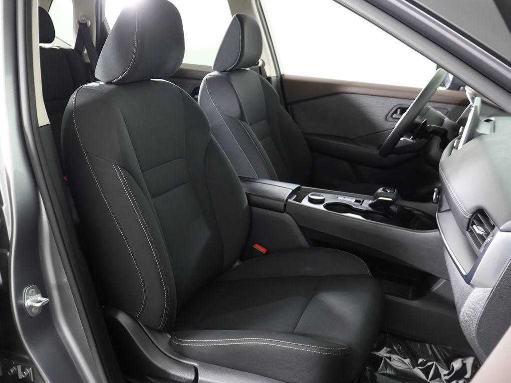 Used 2023 Nissan Rogue S AWD/4WD image 26