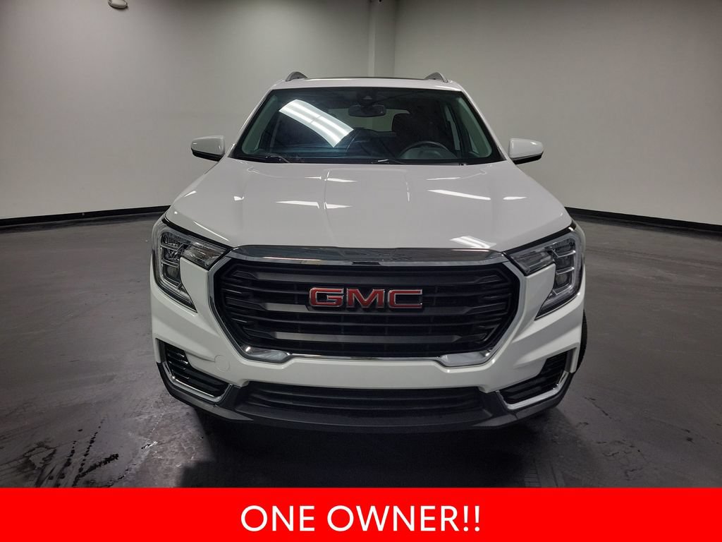Used 2022 GMC Terrain SLE w/ Driver Convenience Package AWD/4WD image 3