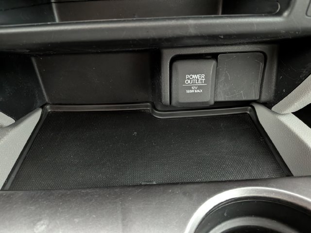 Used 2018 Honda Pilot LX image 6