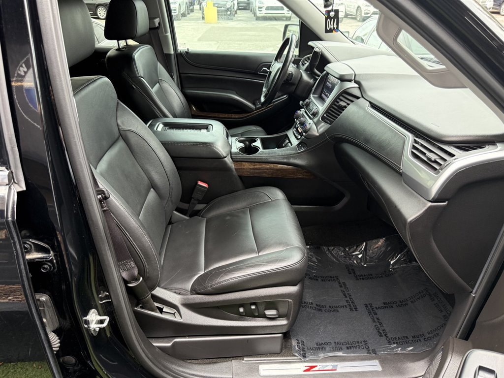 Used 2017 Chevrolet Tahoe LT w/ Luxury Package AWD/4WD image 20