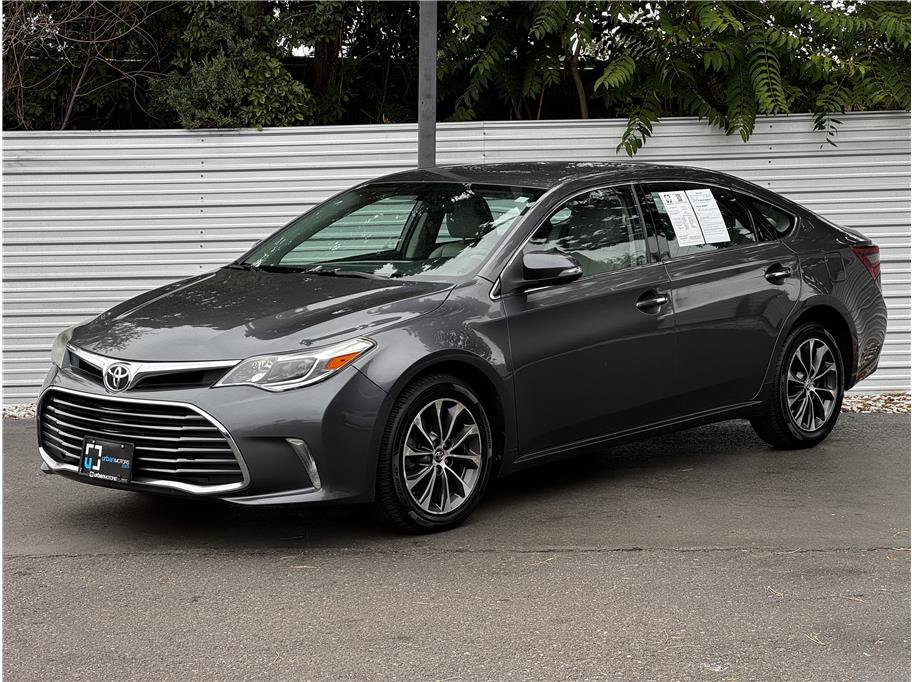 Used 2016 Toyota Avalon XLE FWD image 8