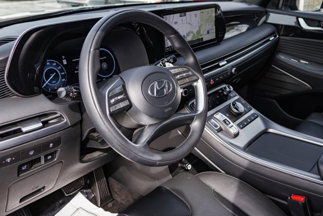 Used 2023 Hyundai Palisade Calligraphy image 10