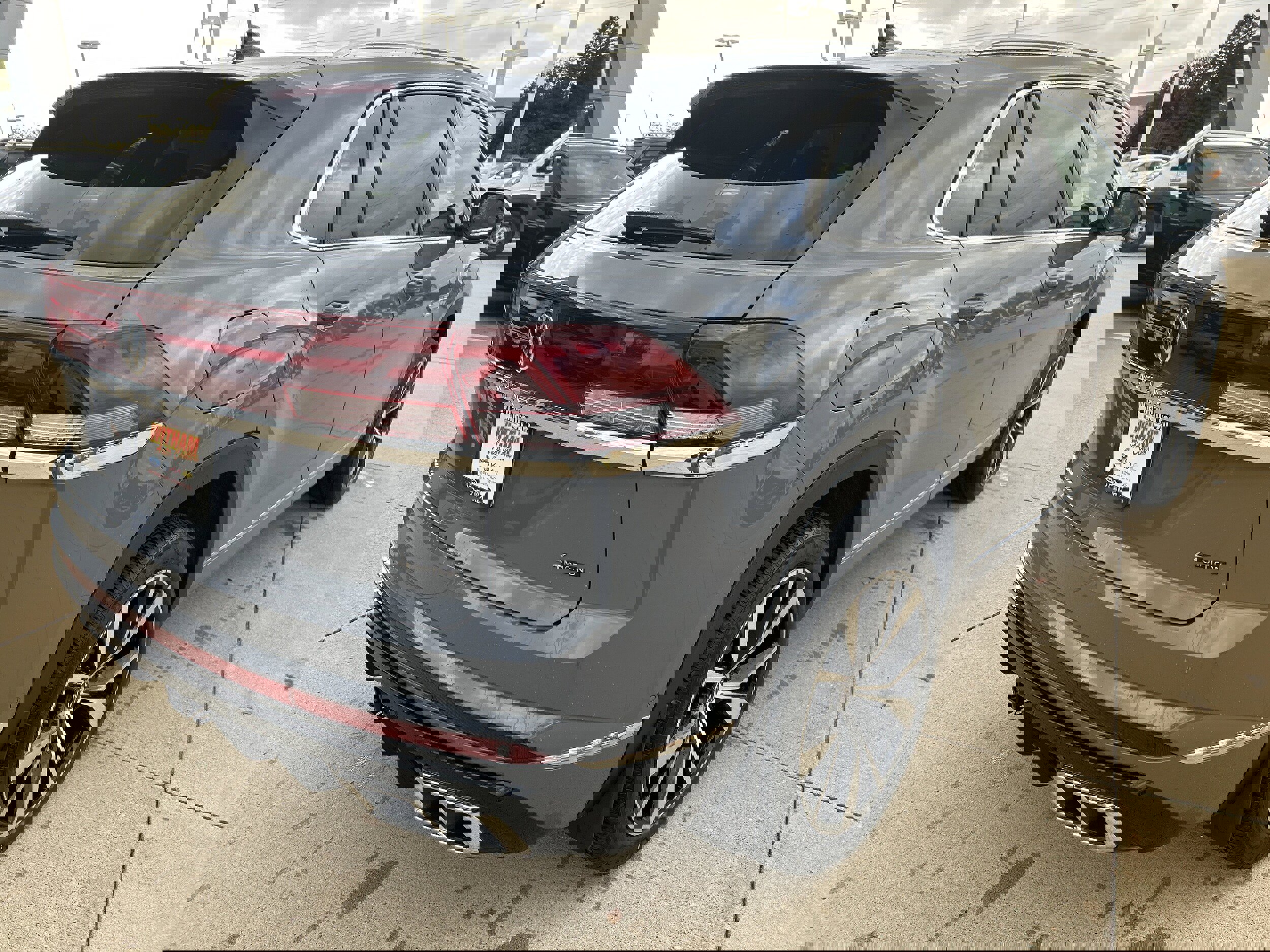 New 2026 Volkswagen Atlas Cross Sport SEL Premium R-Line image 4