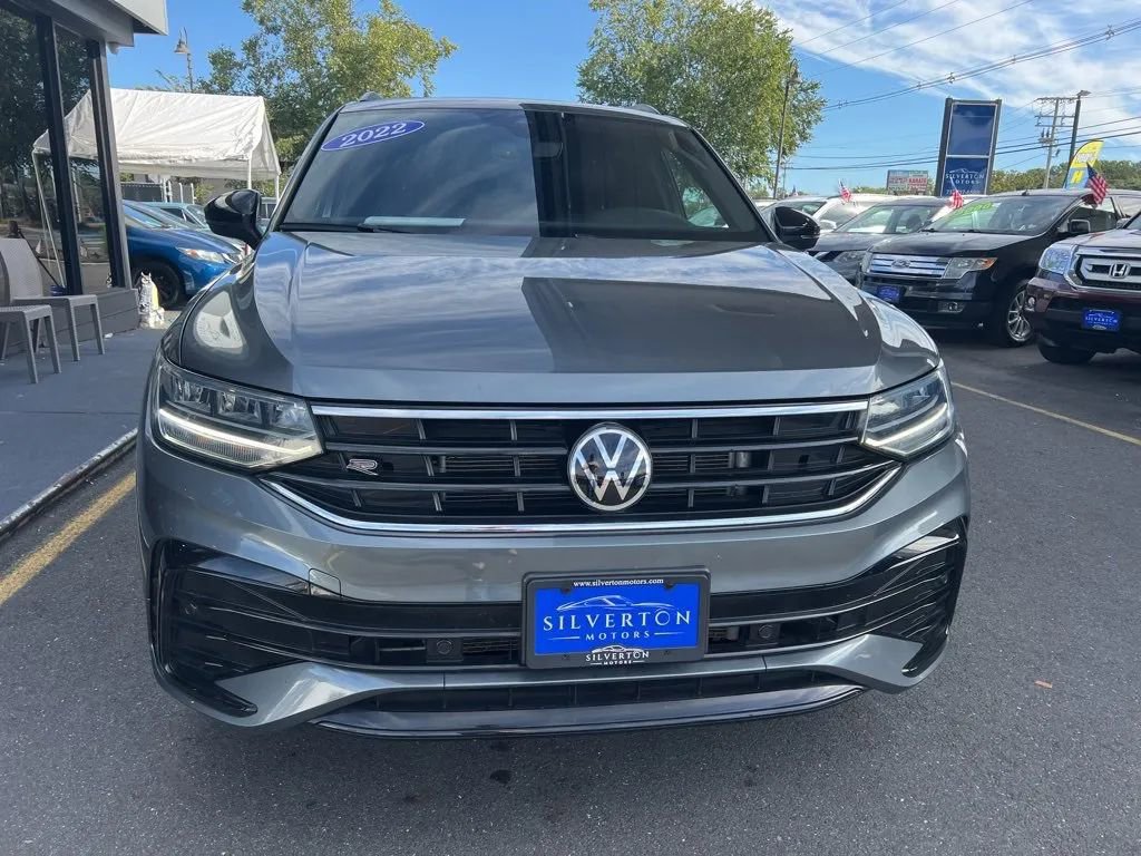 Used 2022 Volkswagen Tiguan SE R-Line image 19