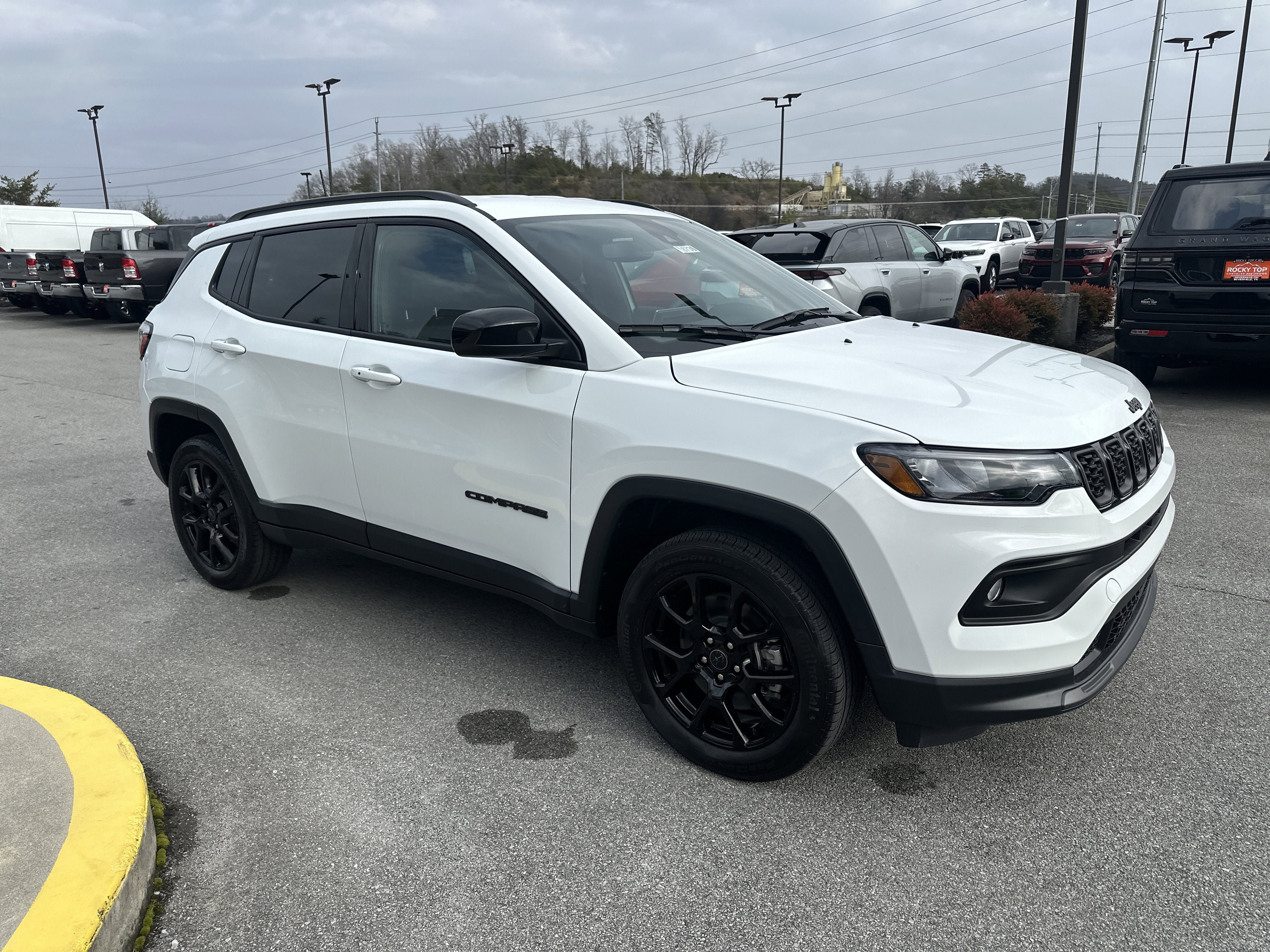 New 2026 Jeep Compass Latitude AWD/4WD image 5