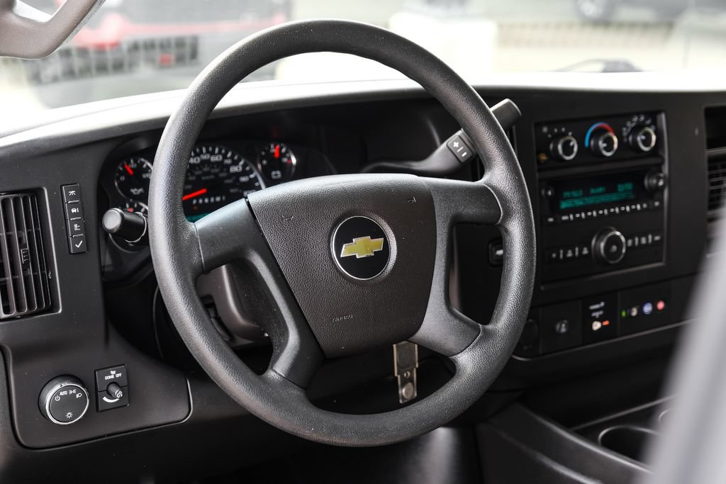 Used 2021 Chevrolet Express 2500 RWD image 12