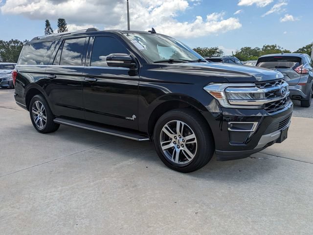 Used 2022 Ford Expedition Max Limited AWD/4WD image 2