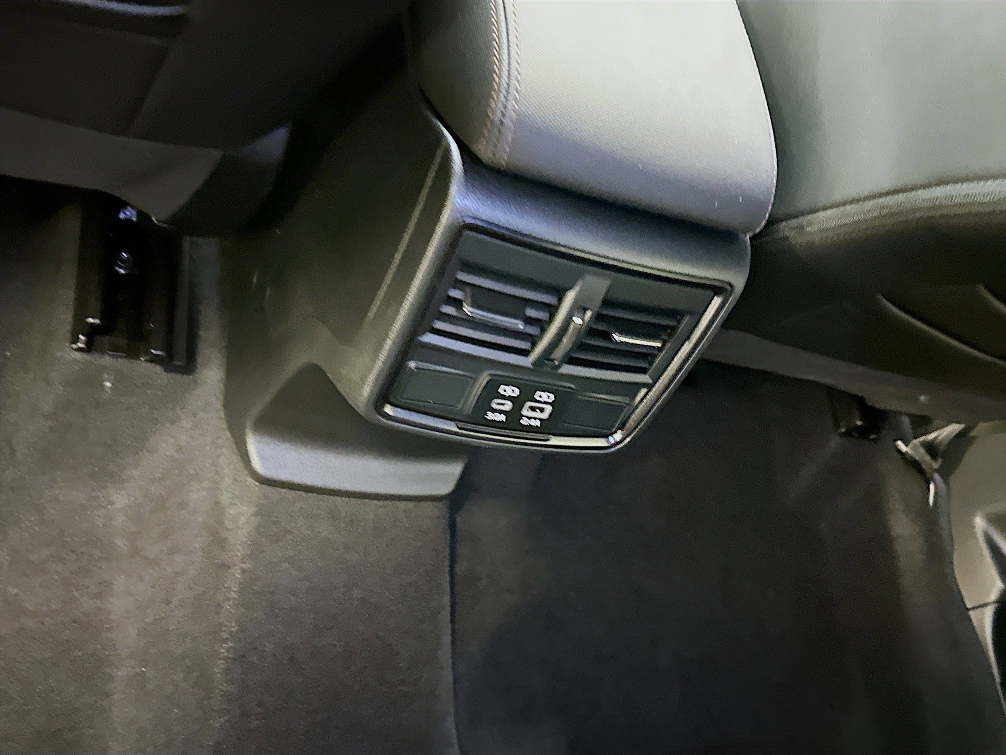 Used 2025 Subaru Forester Sport image 27