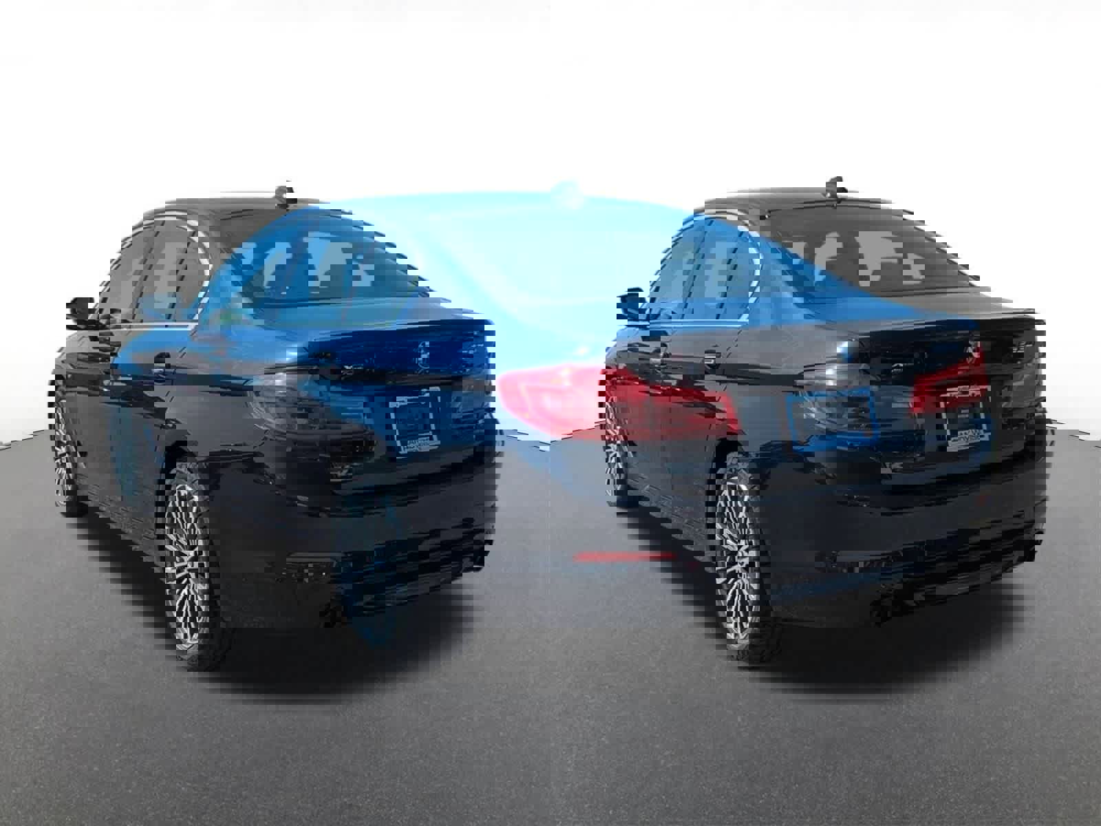 Used 2018 BMW 530i xDrive image 4