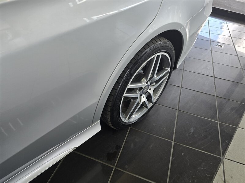 Used 2014 Mercedes-Benz E 350 4MATIC Sedan image 33
