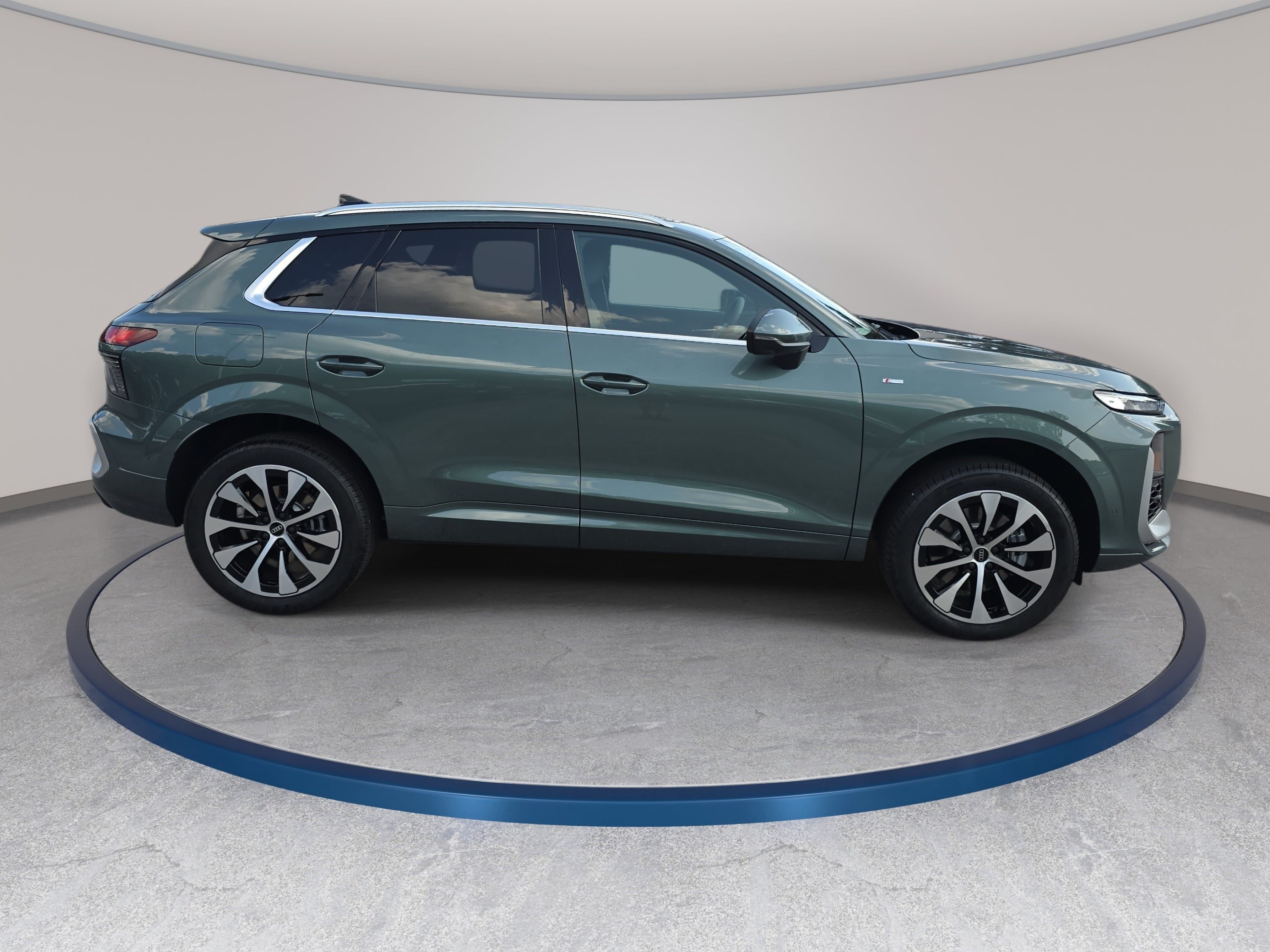 New 2026 Audi Q3 quattro 2.0T AWD/4WD image 4