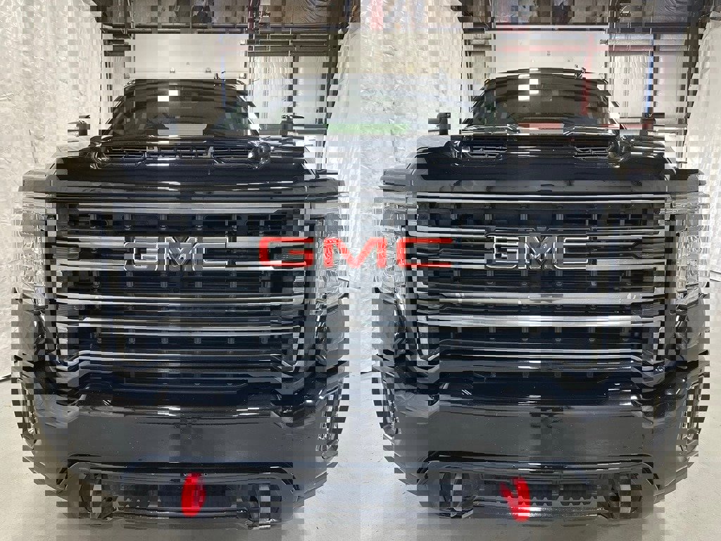 Used 2022 GMC Sierra 2500 AT4 image 2