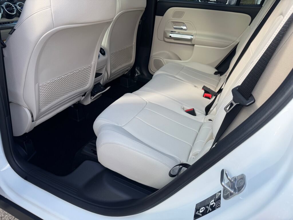 New 2026 Mercedes-Benz GLB 250 GLB 250 image 15