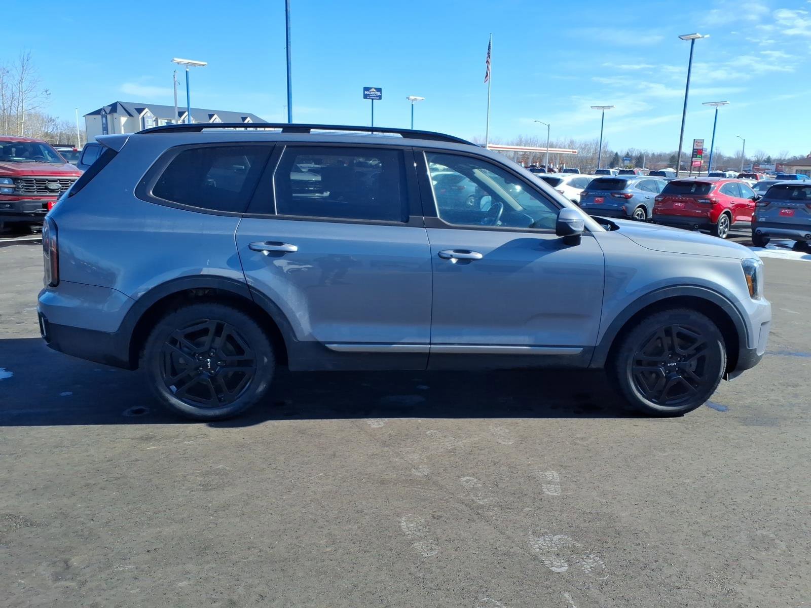 Used 2023 Kia Telluride EX X-Line image 7