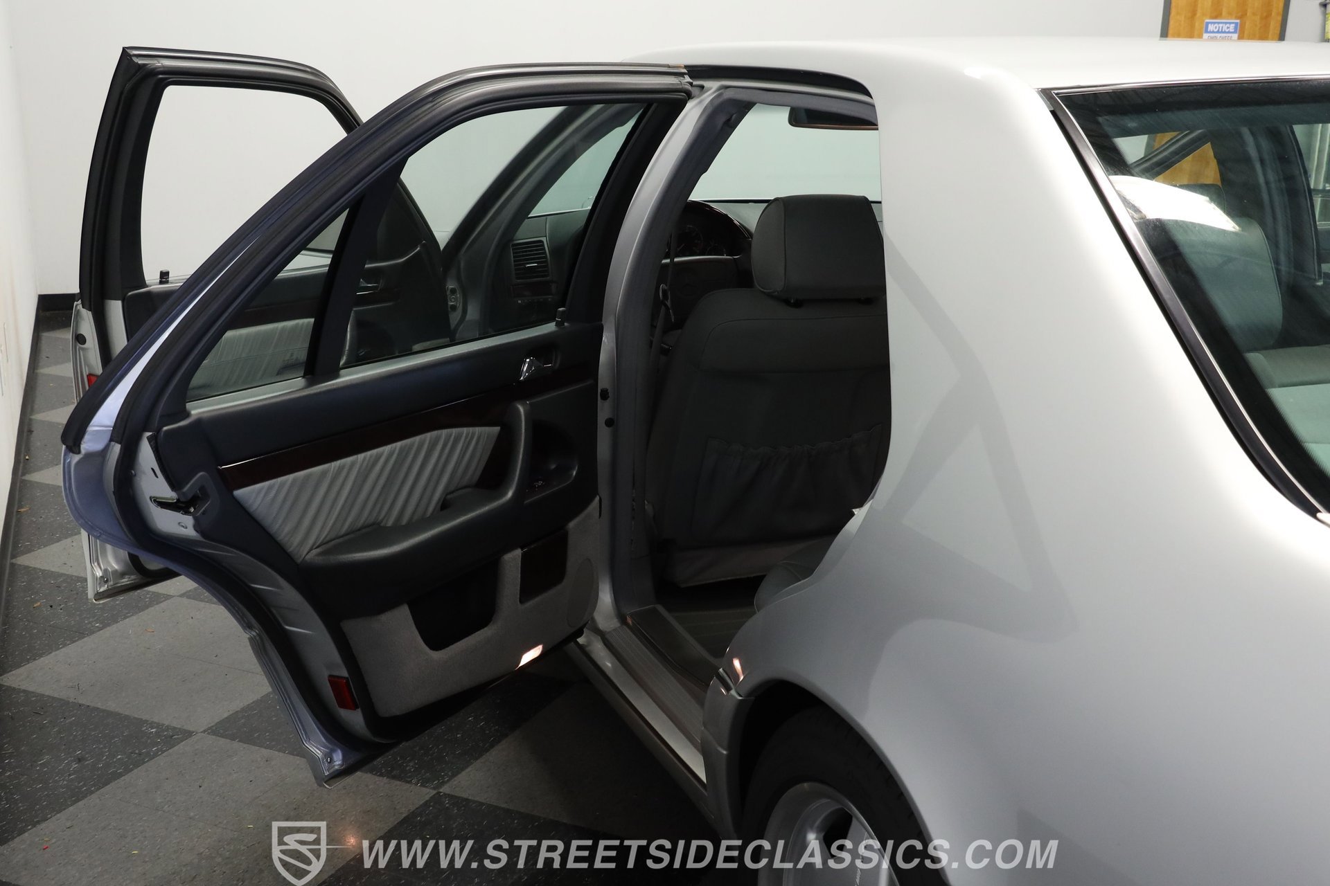 Used 1999 Mercedes-Benz S 500 Sedan image 32