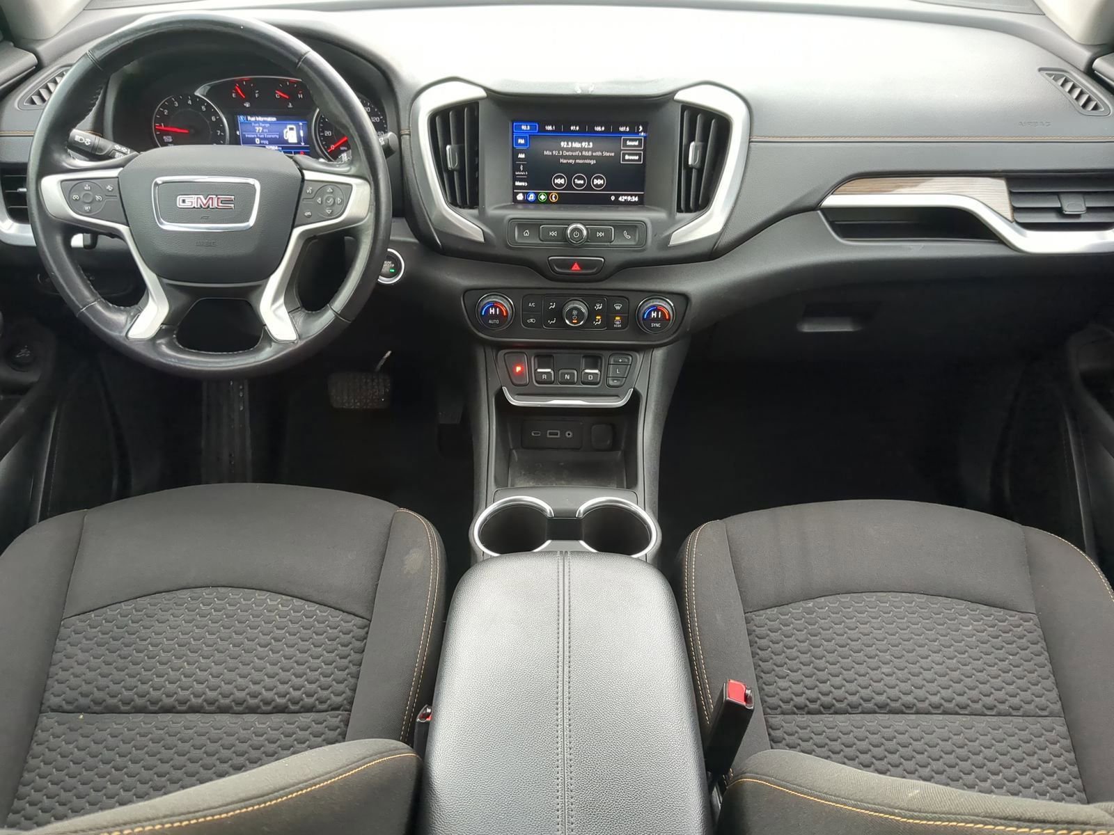 Used 2020 GMC Terrain SLE w/ Driver Convenience Package image 18