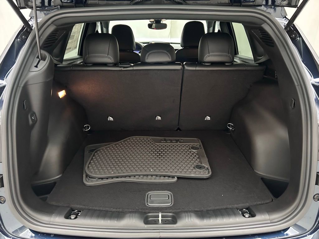 New 2026 Jeep Compass Trailhawk AWD/4WD image 9