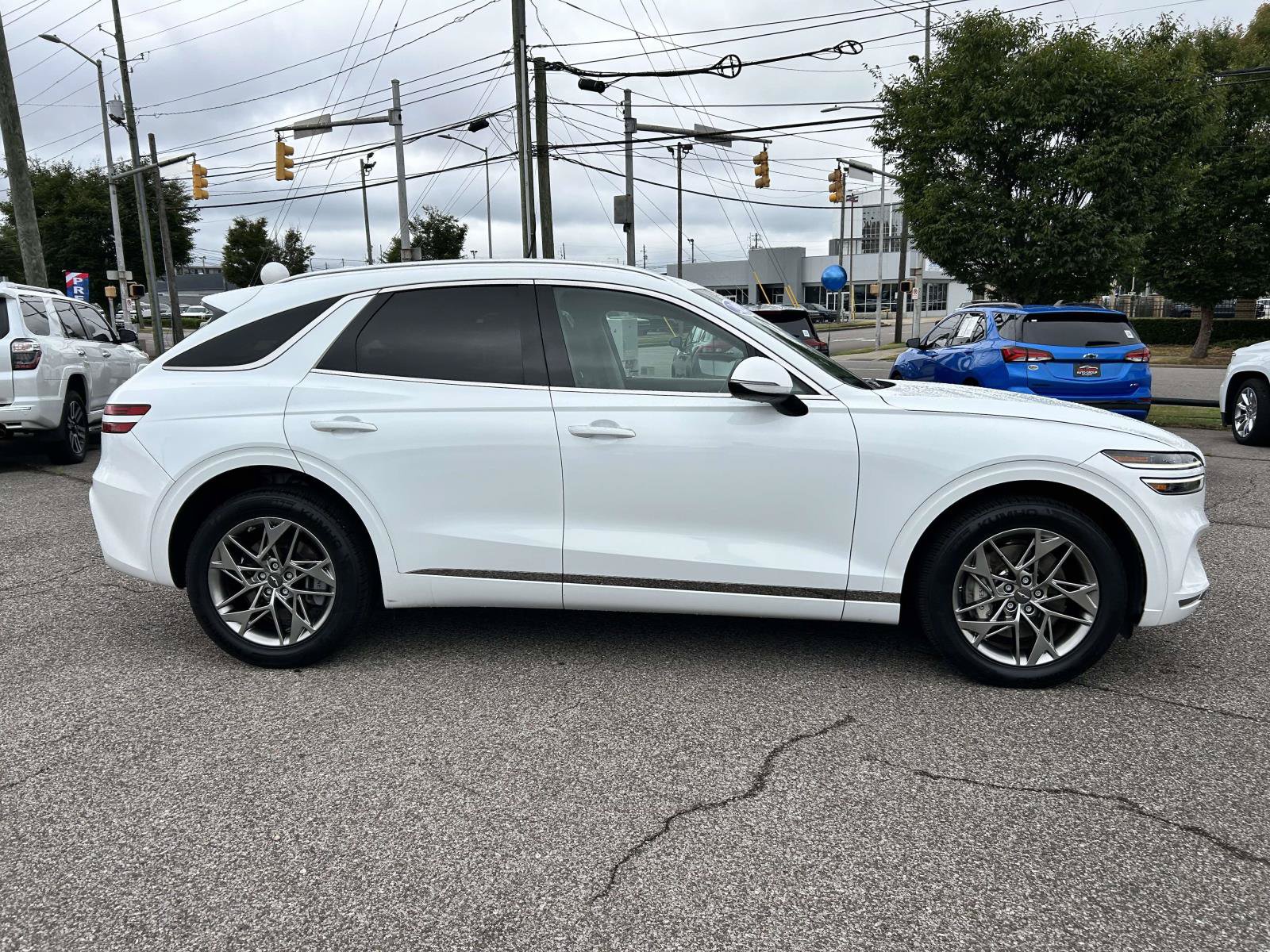 Used 2025 Genesis GV70 2.5T AWD/4WD image 2