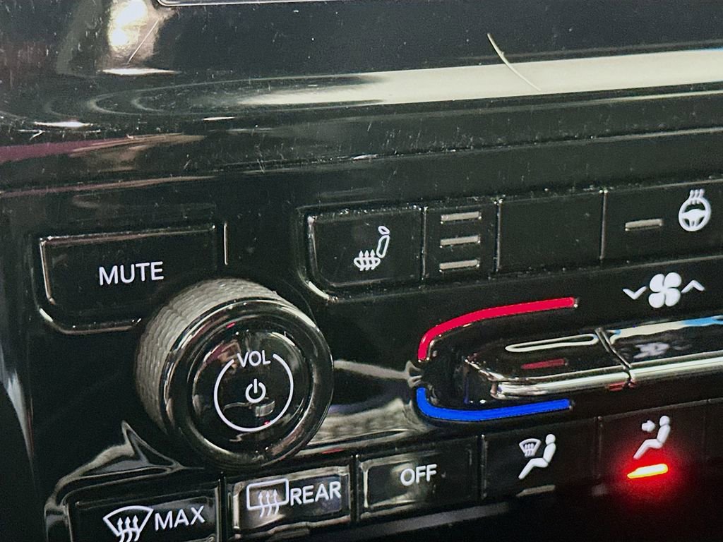 Certified 2022 Jeep Grand Cherokee L Laredo image 31