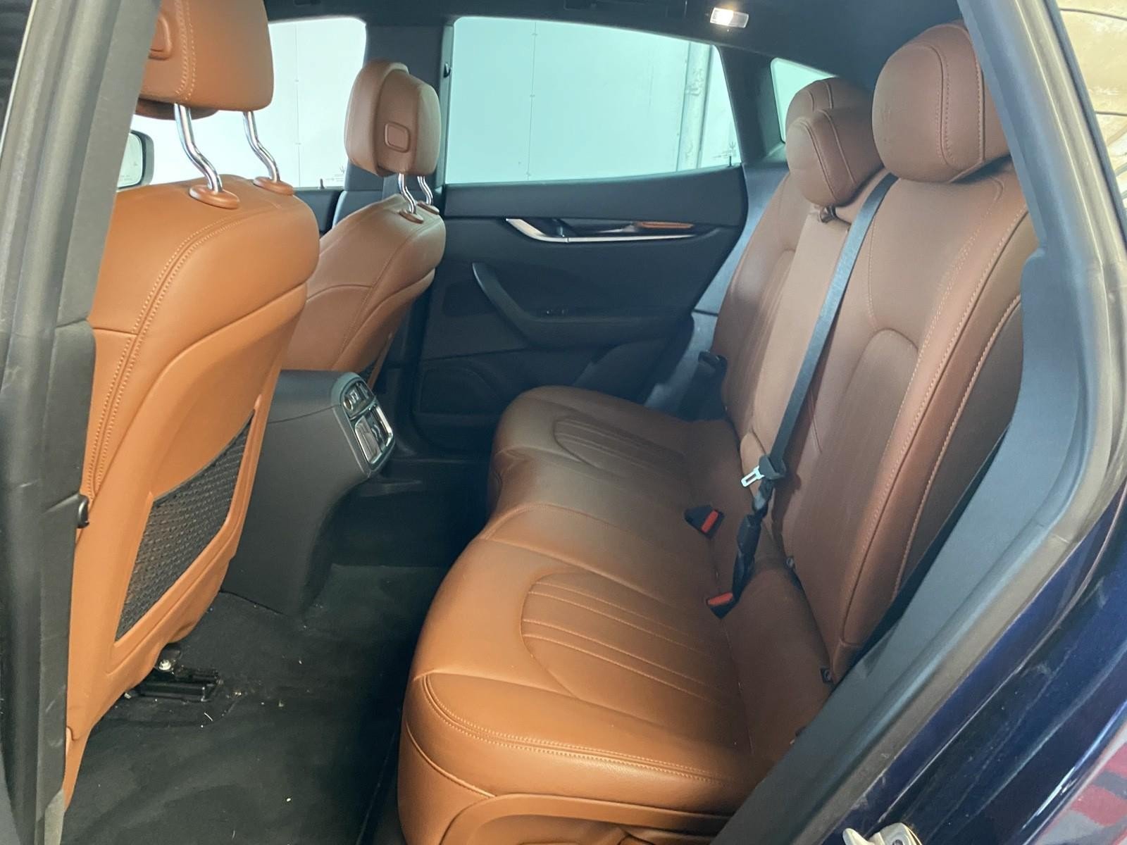 Used 2020 Maserati Levante AWD/4WD image 18