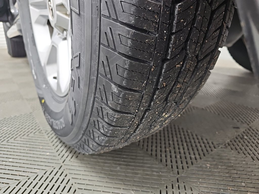 Used 2020 Toyota 4Runner SR5 Premium w/ Moonroof Package RWD image 42