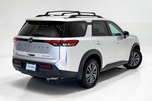 Used 2023 Nissan Pathfinder SV AWD/4WD image 36