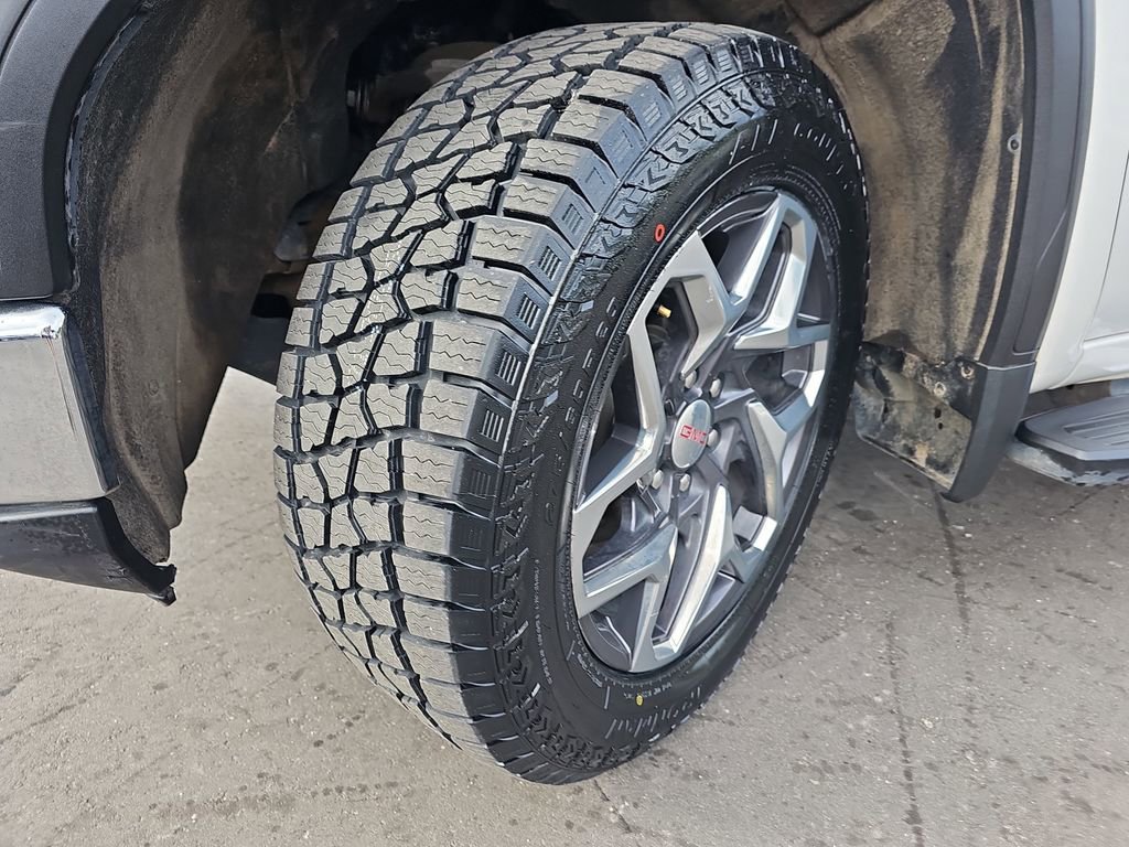 Used 2023 GMC Sierra 1500 SLT w/ SLT Premium Package image 35