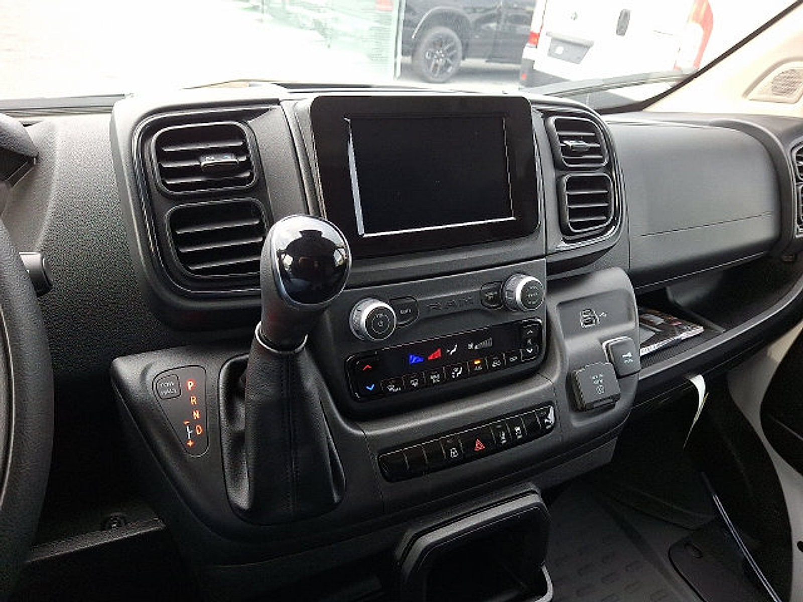 Used 2024 RAM ProMaster 3500 w/ Safety Group FWD image 10