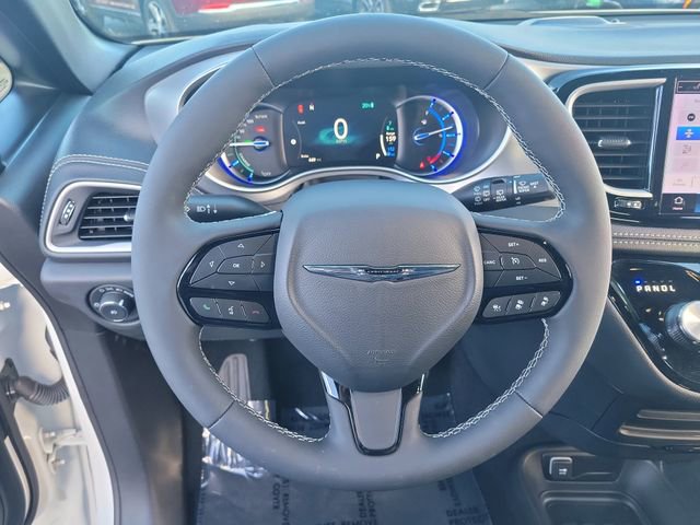 New 2023 Chrysler Pacifica Touring-L w/ S Appearance Package FWD image 21