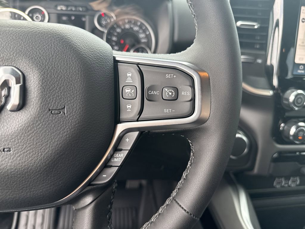 New 2026 RAM 1500 4x4 Crew Cab image 15