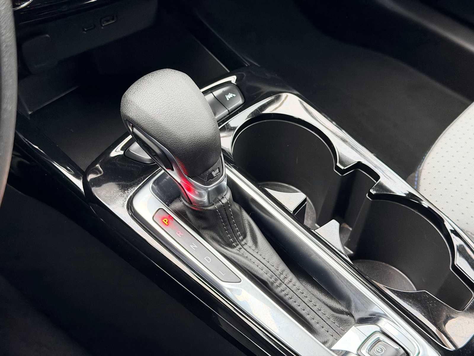 Used 2024 Chevrolet Trax LT image 30