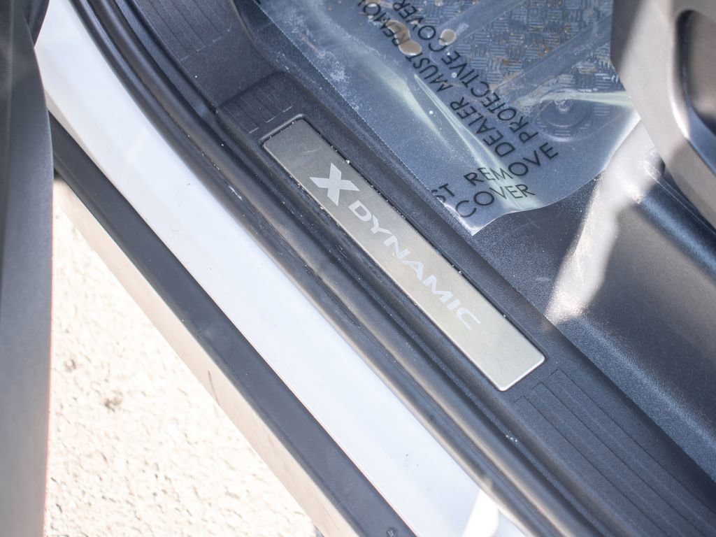 Certified 2024 Land Rover Defender 130 X-Dynamic SE image 17