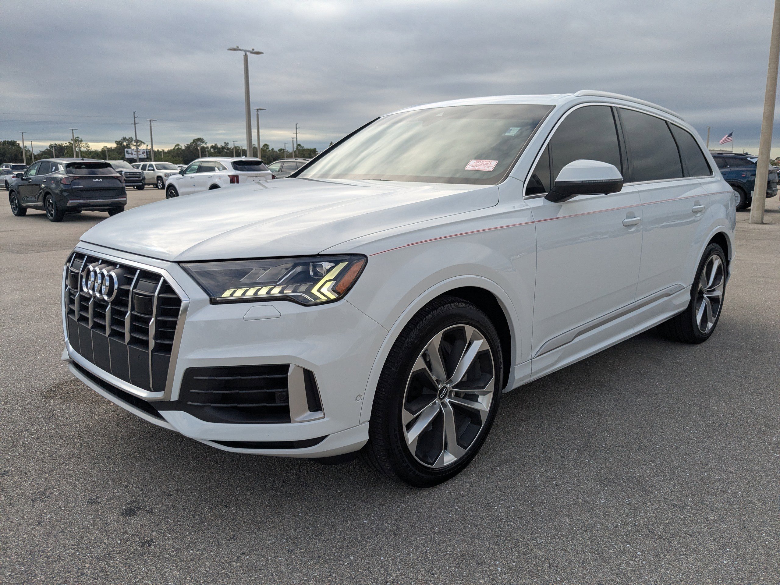 Used 2020 Audi Q7 3.0T Prestige image 8