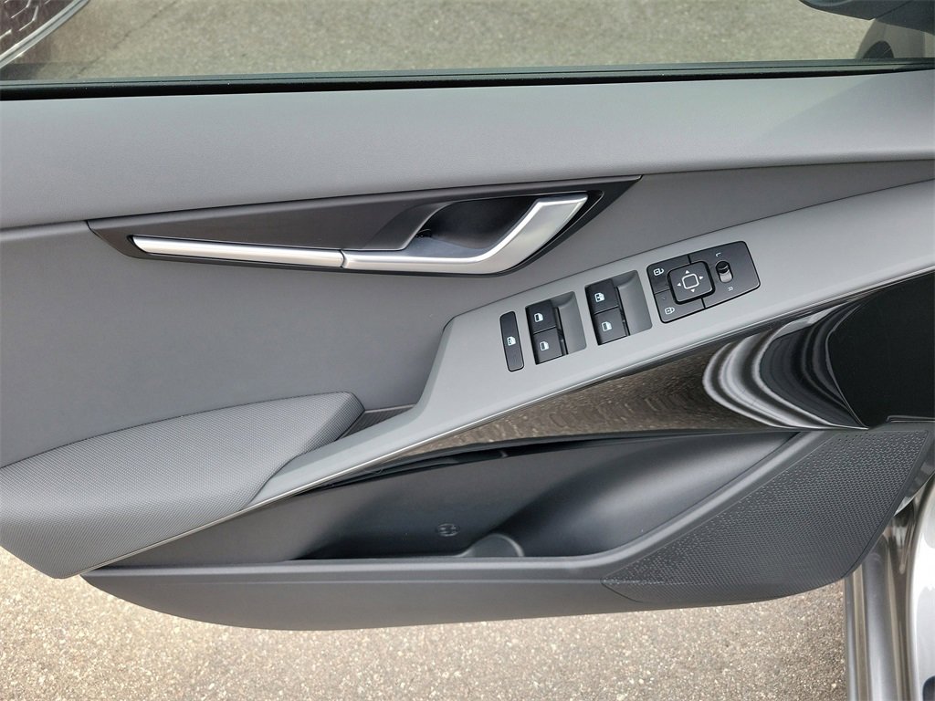 New 2026 Kia Niro EX image 19