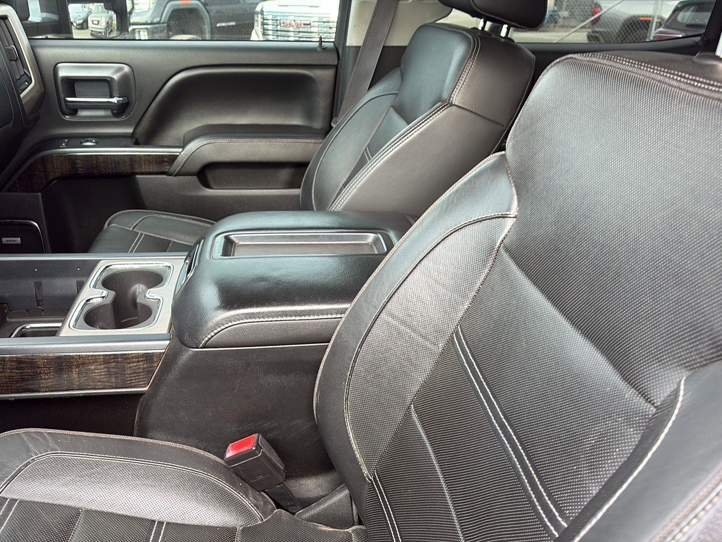 Used 2015 GMC Sierra 3500 Denali w/ Duramax Plus Package image 22