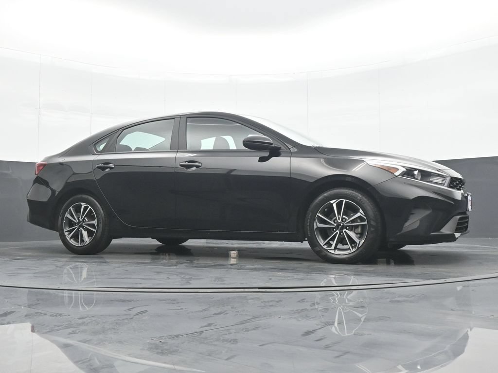 Used 2023 Kia Forte LXS FWD image 32