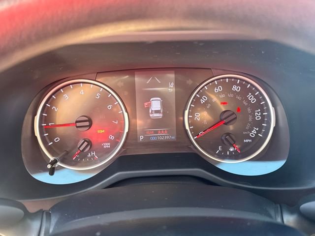 Used 2021 Toyota RAV4 XLE image 11